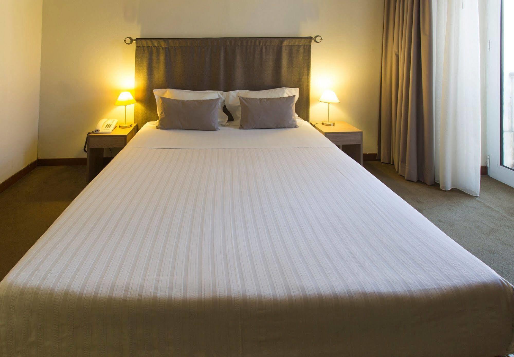 Ever Lisboa City Center Hotel Bagian luar foto